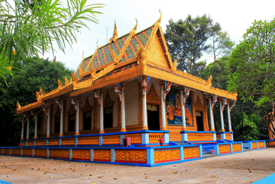 Chùa Dơi