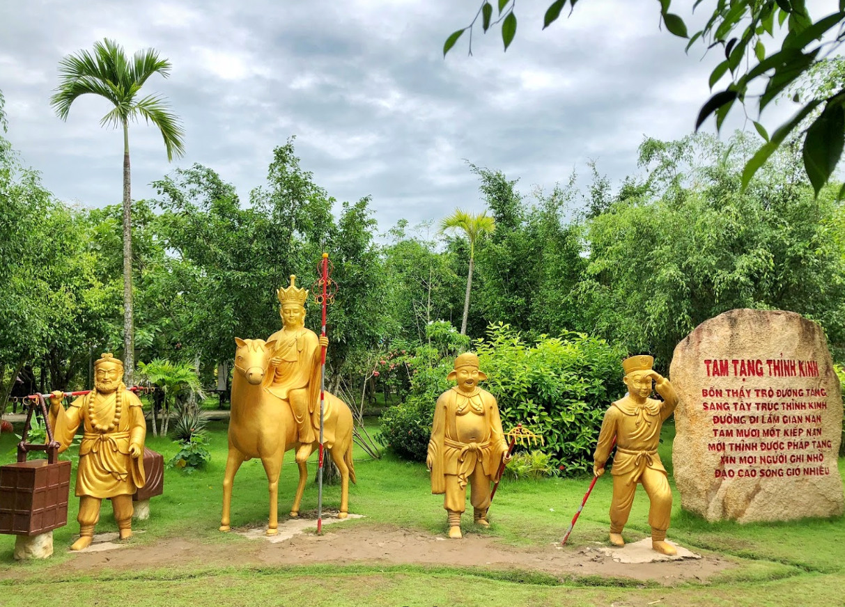 Chùa Quan Âm Linh Ứng (Phật Học 2)