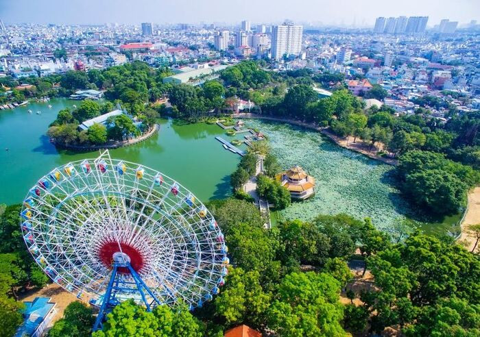 Công viên nước Đầm Sen