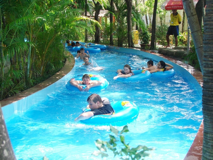 Công viên nước Đầm Sen