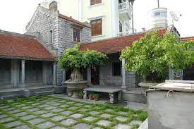 Nhà Truyền Thống