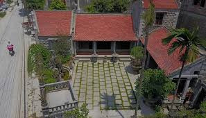 Nhà Truyền Thống