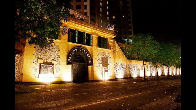 Di Tích Lịch Sử Nhà Tù Hỏa Lò - Hoa Lo Prison