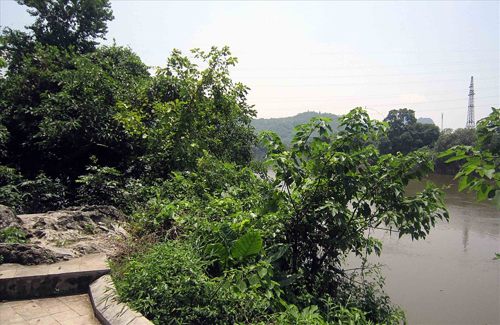 Núi Cấm - Ngũ Động