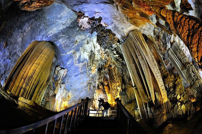 Động Thiên Đường Paradise Cave