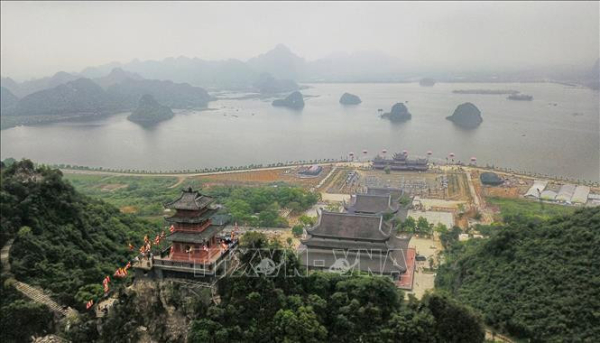 Chùa Tam Chúc - Chùa Ngọc