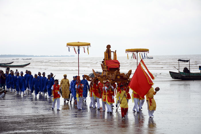 Bãi biển Trà Cổ