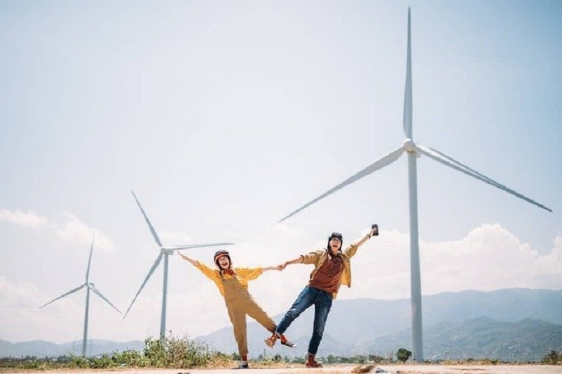 Cánh Đồng Quạt Gió Ninh Thuận (Wind Fan Field)