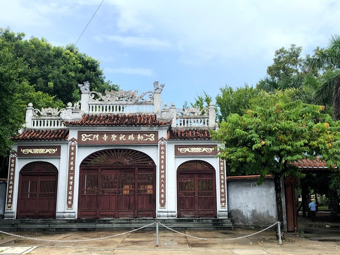 Chùa Chúc Thánh