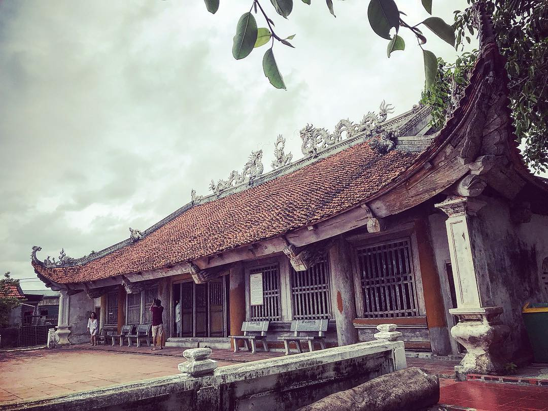 Chùa Quan Lạn