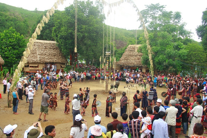 Làng du lịch sinh thái cộng đồng Ta Lang