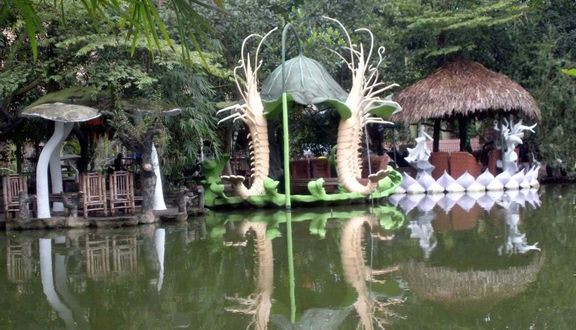 Khu du lịch sinh thái Cọ Xanh