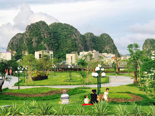 Công Viên Hoa Hạ Long