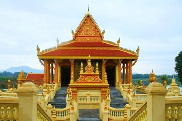 Làng văn hóa các dân tộc Việt Nam