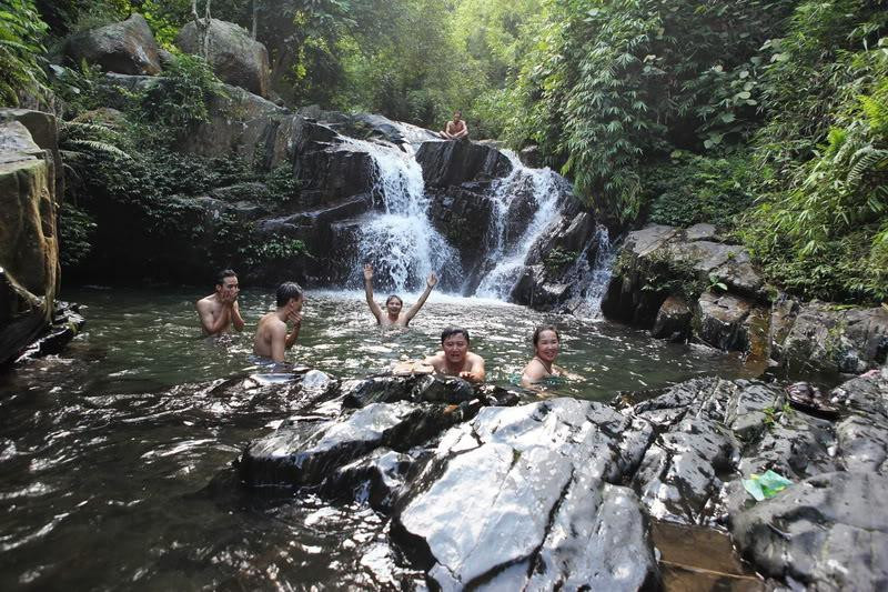 Ao Giời - Suối Tiên