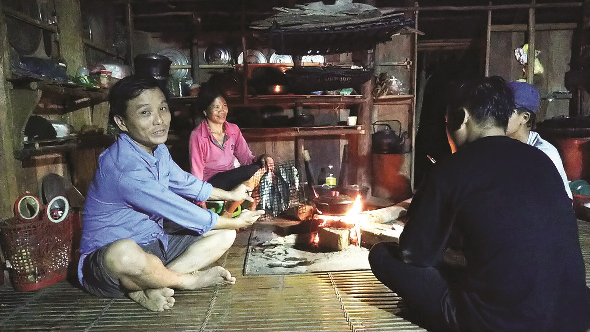 Làng Aur