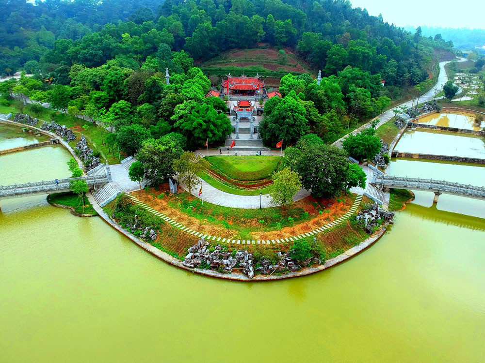 Đền thờ Lạc Long Quân