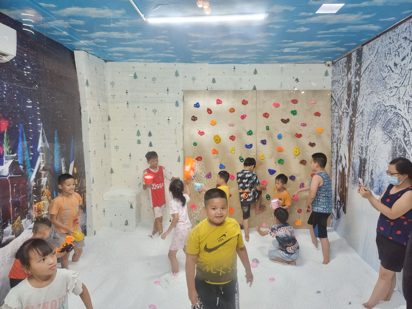 Khu vui chơi giải trí Tin Tin - Hà Hương