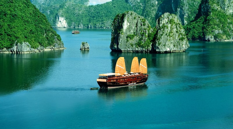 Tuần Châu Hạ Long