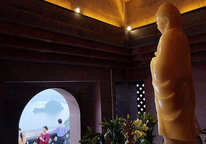 Chùa Tam Chúc - Chùa Ngọc