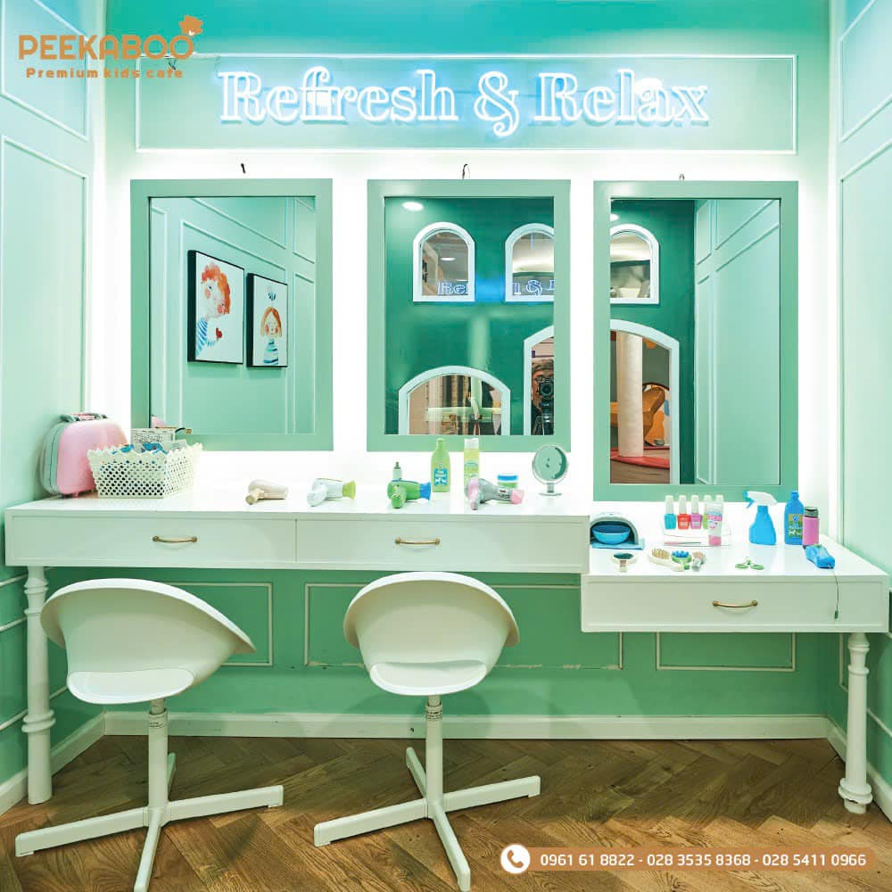 Peekaboo Premium Kids Cafe