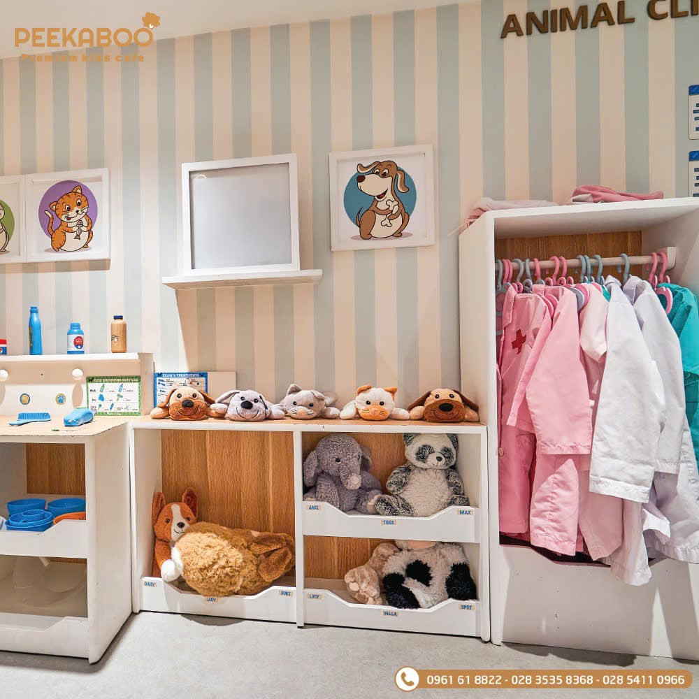 Peekaboo Premium Kids Cafe