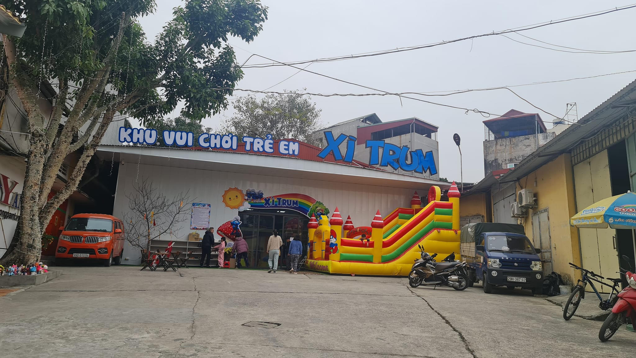 Khu vui chơi Xì Trum