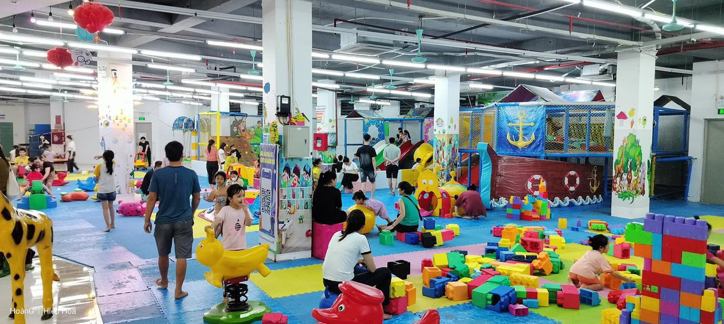 Khu Vui Chơi Golden Mall