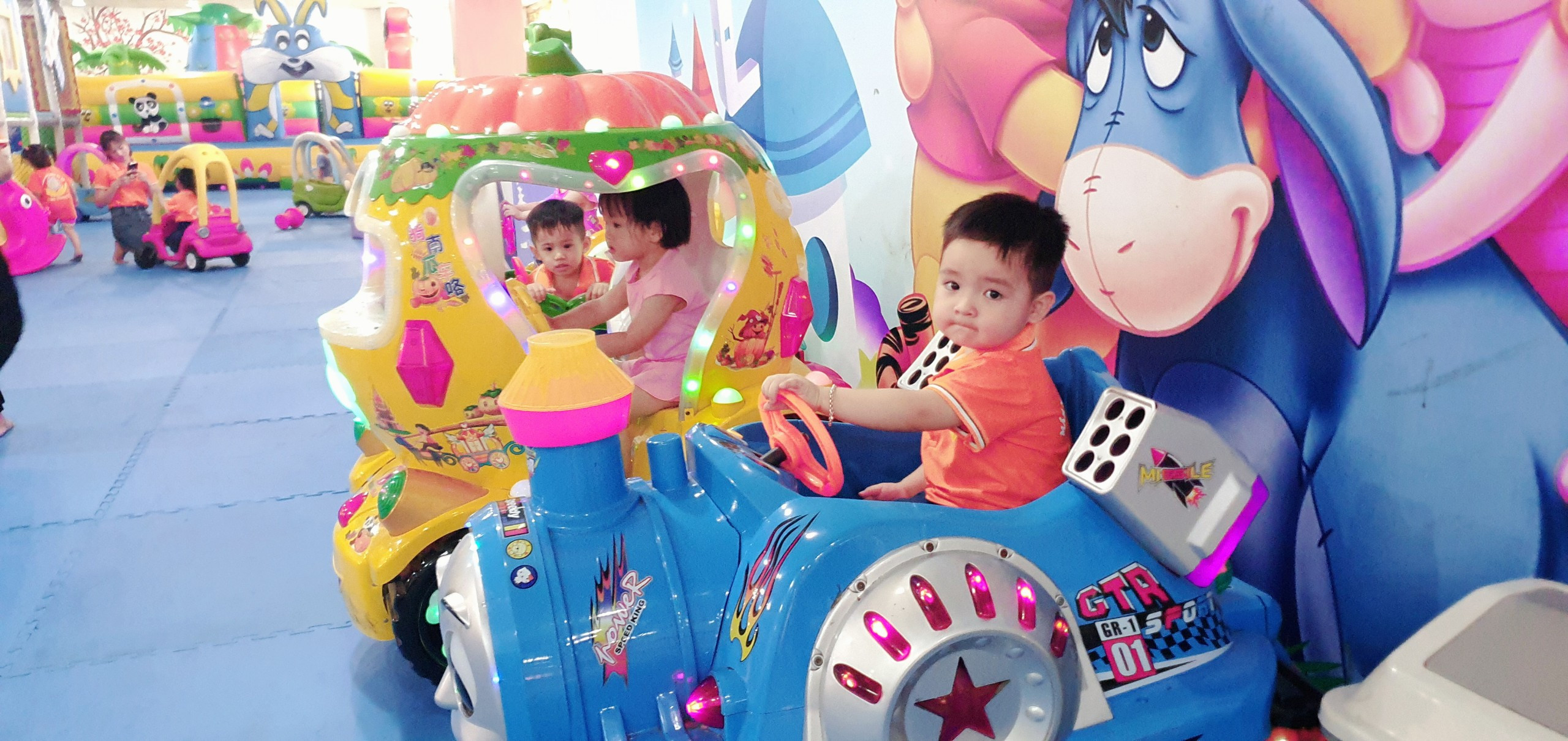 Khu vui chơi trẻ em Lucky Quế Võ