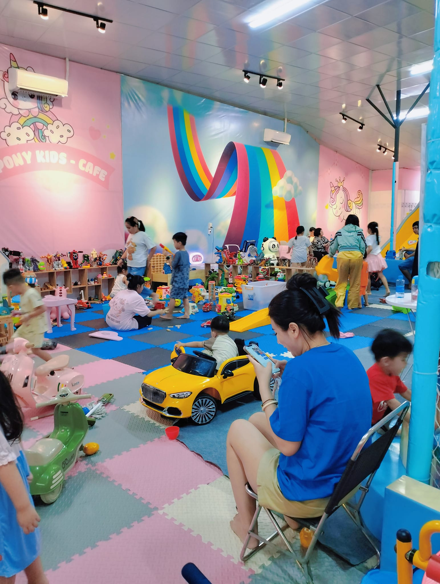 Pony Kids Cafe