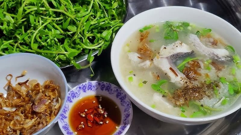 Cháo cá lóc rau đắng