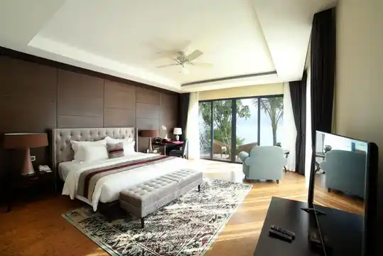 Du lịch nghỉ dưỡng cao cấp: Chọn Vinpearl Resort & Spa Nha Trang Bay hay Wyndham Grand Phú Quốc?