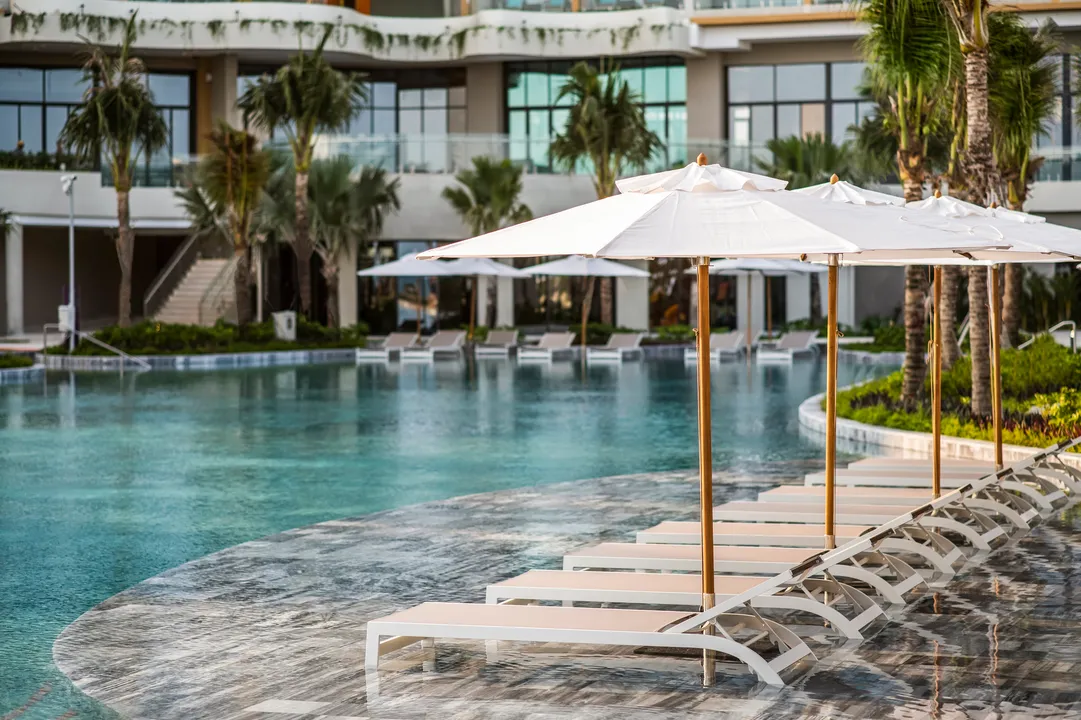Hồ bơi tại Dhawa Hồ Tràm là nơi tôi dành nhiều thời gian nhất | Nguồn: Traveloka