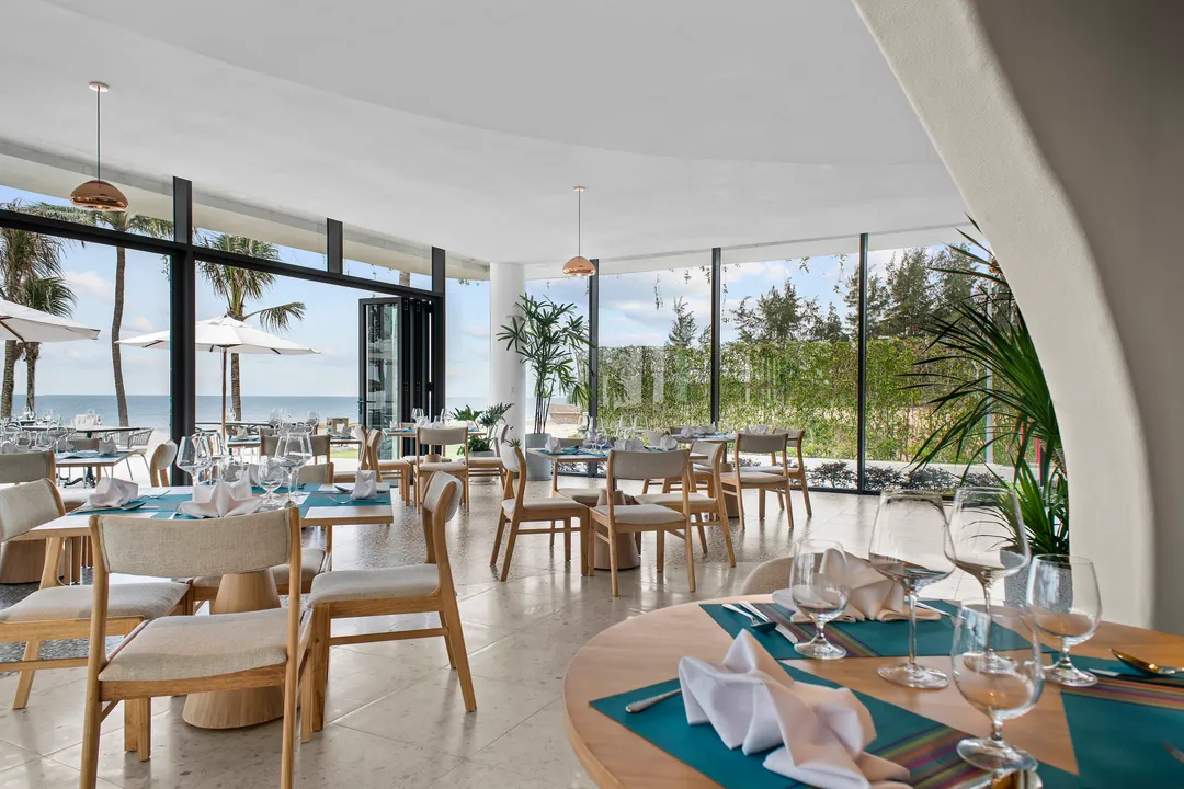 Buffet sáng đa dạng với nhiều món ngon | Nguồn: Traveloka