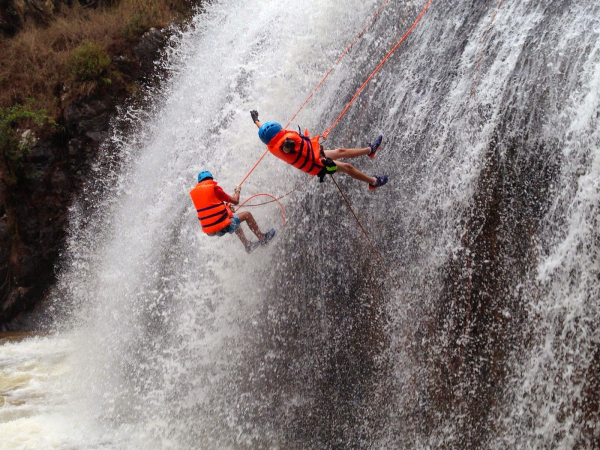 dalat-canyoning