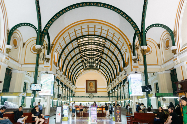 hcm-post-office-inside