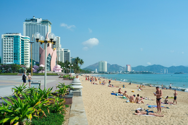 nha-trang-city-beach