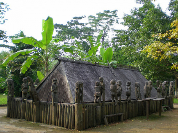 kon-tum-nha-mo