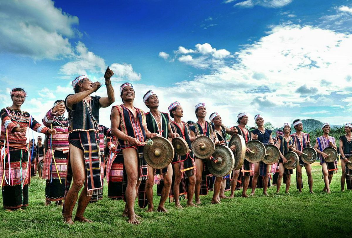 kontum-gong-performance