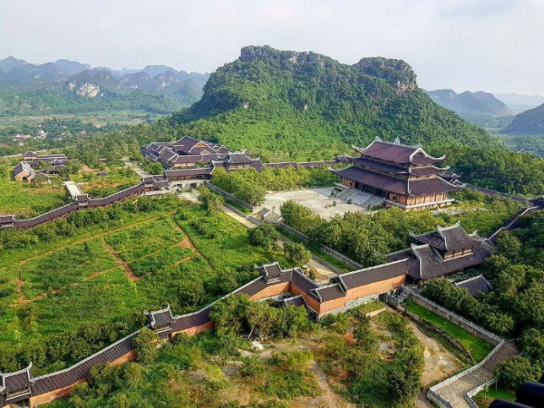 bai-dinh-pagoda