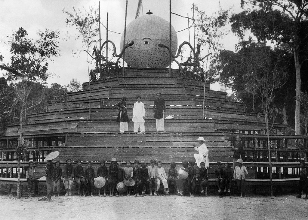 redsvn-dao-cao-dai-1930-03