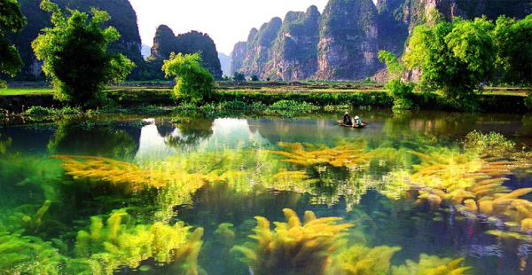 vanlong-ninh-binh-tourist-center-vietnam