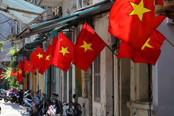 vietnam-flag