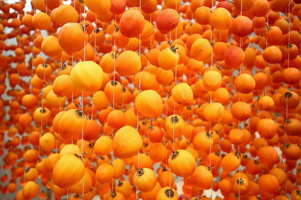 the-making-of-dried-persimmons-in-da-lat