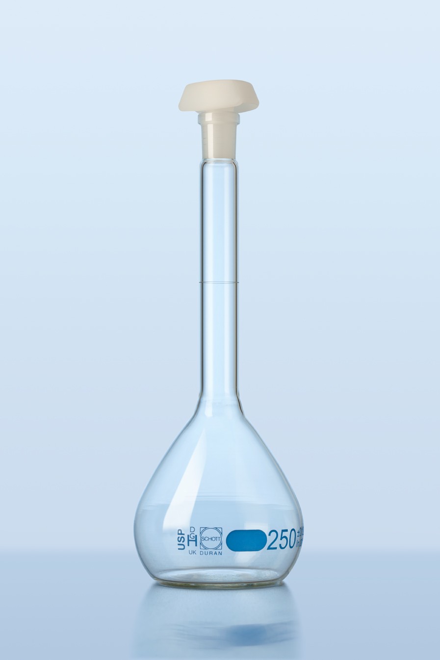 Bình định mức trắng, Class A 10ml, chữ xanh, nút nhựa Dinlab