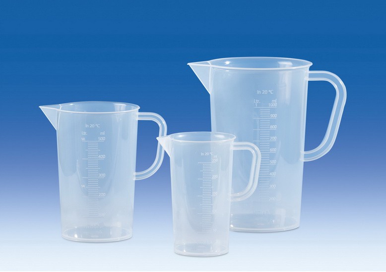 Cốc nhựa PP có chia vạch Kartell