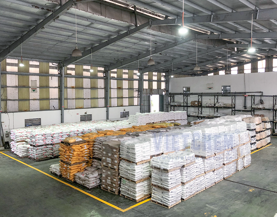 Bảo quản Borax tại kho chứa thông thoáng, tránh ẩm mốc